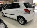 Toyota Yaris 2010 - Cần bán Toyota Yaris đời 2010, màu trắng, nhập khẩu