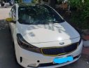 Kia Cerato   MT 2016 - Cần bán gấp Kia Cerato MT đời 2016, màu trắng 