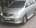 Toyota Innova V 2009 - Cần bán lại xe Toyota Innova V năm sản xuất 2009, màu bạc số tự động, giá 415tr