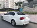 BMW 3 Series 320i 2009 - Bán BMW 3 Series 320i sản xuất 2009, màu trắng, giá tốt