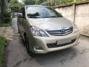 Toyota Innova V 2010 - Bán Toyota Innova V 2010 vàng cát tự động tuyệt vời, xe mình đi kỹ