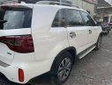 Kia Sorento 2016 - Bán lại xe Kia Sorento năm 2016, màu trắng, xe gia đình