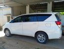 Toyota Innova 2017 - Gia đình bán xe Toyota Innova năm 2017, màu trắng