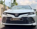 Toyota Camry   2019 - Bán Toyota Camry đời 2019, màu trắng, xe nhập
