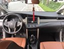 Toyota Innova  2.0E  2017 - Bán Toyota Innova 2.0E màu xám titan màu thời trang đẹp 2017, số sàn, biển 30E 276.78