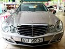 Mercedes-Benz E class E200 2008 - Cần bán Mercedes E200 sản xuất năm 2008, xe gia đình