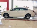 Kia Cerato 1.6 AT Deluxe 2019 - Bán xe Kia Cerato năm sản xuất 2019, màu trắng, mới 100%