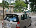 Toyota Innova E 2012 - Cần bán xe Toyota Innova E năm sản xuất 2012, màu vàng như mới