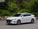 Hyundai Elantra 2019 - Bán ô tô Hyundai Elantra năm sản xuất 2019, màu trắng, giá 655tr