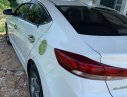 Hyundai Elantra 2017 - Bán Hyundai Elantra đời 2017, màu trắng số sàn giá cạnh tranh