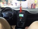 Kia Carens   2010 - Bán Kia Carens 2010, màu bạc, xe gia đình 