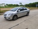 Toyota Vios    E   2013 - Bán Toyota Vios E sản xuất 2013, màu bạc, thân vỏ nội thất còn đẹp