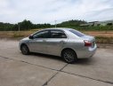 Toyota Vios    E   2013 - Bán Toyota Vios E sản xuất 2013, màu bạc, thân vỏ nội thất còn đẹp