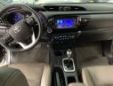 Toyota Hilux AT 2015 - Bán ô tô Toyota Hilux sản xuất năm 2015, màu bạc, nhập khẩu Thái  