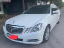 Mercedes-Benz E class E300 2011 - Bán xe Mercedes E300 sản xuất năm 2011, màu trắng, 925tr