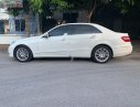 Mercedes-Benz E class E300 2011 - Bán xe Mercedes E300 sản xuất năm 2011, màu trắng, 925tr