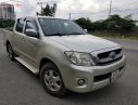 Toyota Hilux E 2009 - Bán xe Toyota Hilux E năm 2009, màu bạc, nhập khẩu, giá tốt