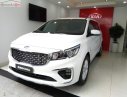 Kia Sedona Delu D 2018 - Cần bán xe Kia Sedona Delu D năm sản xuất 2018, màu trắng