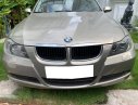 BMW 3 Series 320i 2008 - Gia đình cần bán xe Bmw 320i 2008, số tự động, màu vàng cát