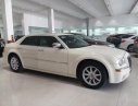 Chrysler 300 3.5AT 2010 - Cần bán xe Chrysler 300 3.5AT đời 2010, màu trắng, xe nhập