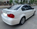 BMW 3 Series 320i 2009 - Cần bán lại xe BMW 3 Series 320i sản xuất năm 2009, màu trắng, đăng ký 2010, biển số thành phố