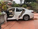 Lexus ES 250 2016 - Bán Lexus ES250 đời 2016 màu trắng, nội thất be