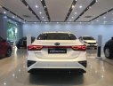 Kia Cerato 2019 - Cần bán xe Kia Cerato đời 2019, màu trắng, 559 triệu