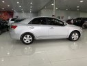 Kia Forte 1.6MT 2010 - Cần bán Kia Forte 1.6MT sản xuất 2010, màu bạc, nhập khẩu nguyên chiếc, 335 triệu