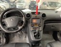 Kia Carens 2.0MT 2009 - Cần bán xe Kia Carens 2.0MT sản xuất 2009, màu đen, 280 triệu