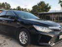 Toyota Camry 2.0E 2015 - Chính chủ bán Toyota Camry 2.0E 2015, màu đen, 810tr