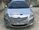 Toyota Vios E 2010 - Gia đình bán Toyota Vios E năm sản xuất 2010, màu bạc, xe nhập