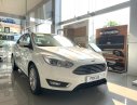 Ford Focus Titanium 2019 - Bán xe Focus Titanium Trắng 2019, tặng gói PK giá trị. Hỗ trợ đăng ký - giao xe toàn quốc