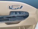 Kia Sedona 2019 - Bán Sedona máy dầu full options xe gia đình 7 chỗ sang trọng, hỗ trợ vay 85%, tặng film, phụ kiện, bảo hiểm thân xe.