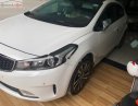 Kia Cerato 2.0AT 2018 - Bán ô tô Kia Cerato 2.0AT sản xuất năm 2018, màu trắng ít sử dụng