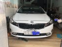 Kia Cerato 2.0AT 2018 - Bán ô tô Kia Cerato 2.0AT sản xuất năm 2018, màu trắng ít sử dụng