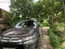 Mitsubishi Outlander 2016 - Bán Mitsubishi Outlander năm sản xuất 2016, màu nâu, xe nhập  