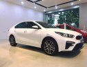 Kia Cerato 2019 - Cần bán xe Kia Cerato sản xuất 2019, màu trắng, giá 615tr