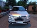 Toyota Innova E 2014 - Bán Toyota Innova E cuối 2014 số sàn, màu bạc, chính chủ