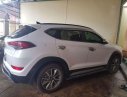 Hyundai Tucson 2018 - Bán xe Hyundai Tucson đời 2018, màu trắng còn mới, 850tr