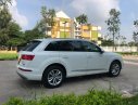 Audi Q7   2.0 2017 - Bán xe Audi Q7 2.0 model 2018 màu trắng nội thất đen giá tốt. Trả trước 900 triệu nhận xe ngay