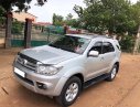 Toyota Fortuner V 2010 - Bán Toyota Fortuner V năm sản xuất 2010, màu bạc như mới, giá chỉ 458 triệu