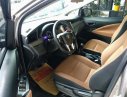 Toyota Innova 2017 - Bán Toyota Innova 2.0E 2017, chất xe bao đẹp, bao test, giá tốt tầm 7xx, bao lăn bánh còn thương lượng