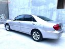 Toyota Camry 2005 - Bán Toyota Camry sản xuất năm 2005, màu phấn hồng, số tự động 