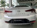 Hyundai Elantra 2019 - Cần bán xe Hyundai Elantra 1.6 đời 2019, màu trắng, giá chỉ 565 triệu, trả trước 150 triệu