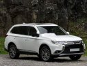 Mitsubishi Outlander 2019 - Bán xe Mitsubishi Outlander năm 2019, màu trắng, nhập khẩu, 807.5tr