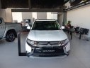 Mitsubishi Outlander 2019 - Bán xe Mitsubishi Outlander năm 2019, màu trắng, nhập khẩu, 807.5tr