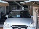 Kia Carens MT 2010 - Bán Kia Carens MT 2010, màu bạc xe gia đình