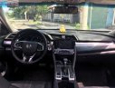 Honda Civic 2017 - Bán Honda Civic đời 2017, màu trắng xe gia đình, 780tr, xe còn nguyên bản