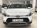 Hyundai i20 2017 - Bán Hyundai i20 đời 2017, màu trắng, nhập khẩu nguyên chiếc chính hãng