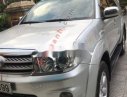 Toyota Fortuner   2010 - Cần bán Toyota Fortuner sản xuất năm 2010, màu bạc, chính chủ, 575 triệu